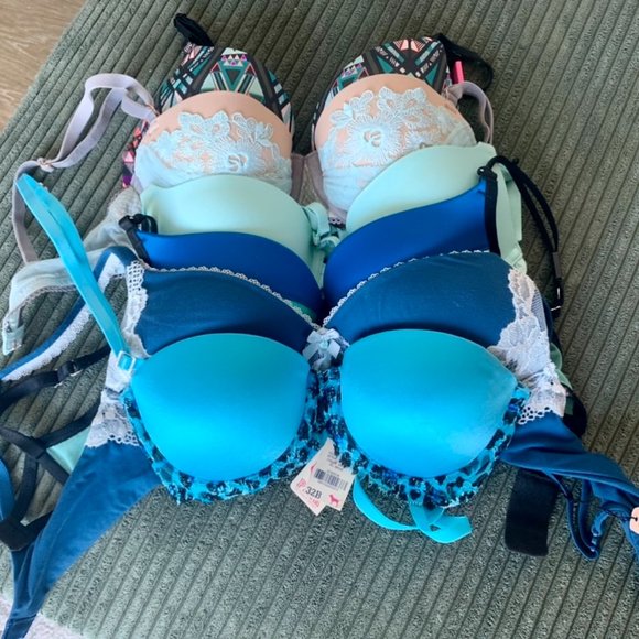 Victoria's Secret Push up Bra 32B NWT - Picture 2 of 2